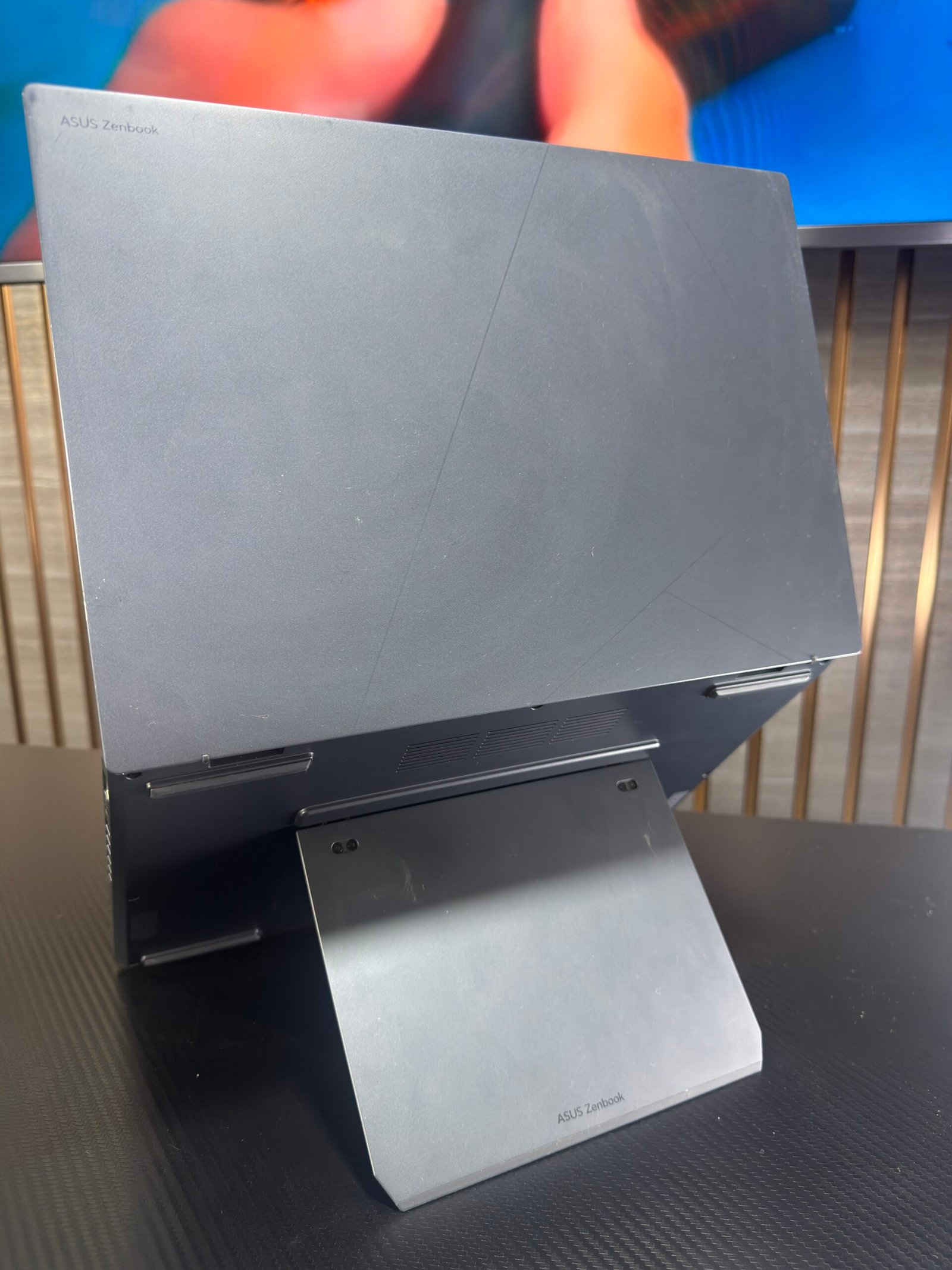 ASUS Zenbook Duo Ultra 9 – Image 5