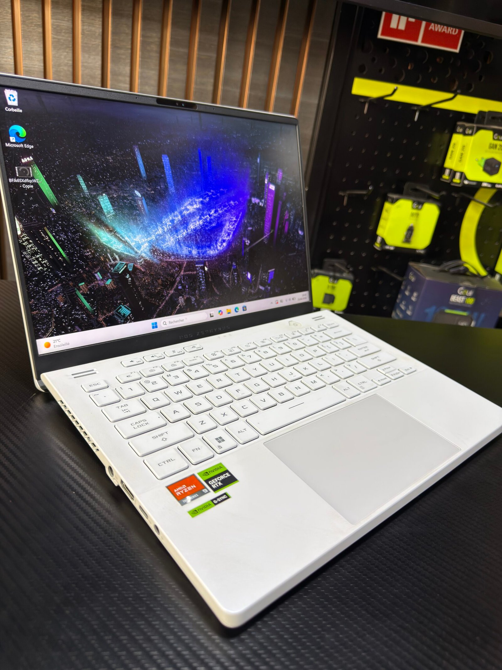 ASUS ROG Zephyrus G14 2023 RTX 4060 - Image 5