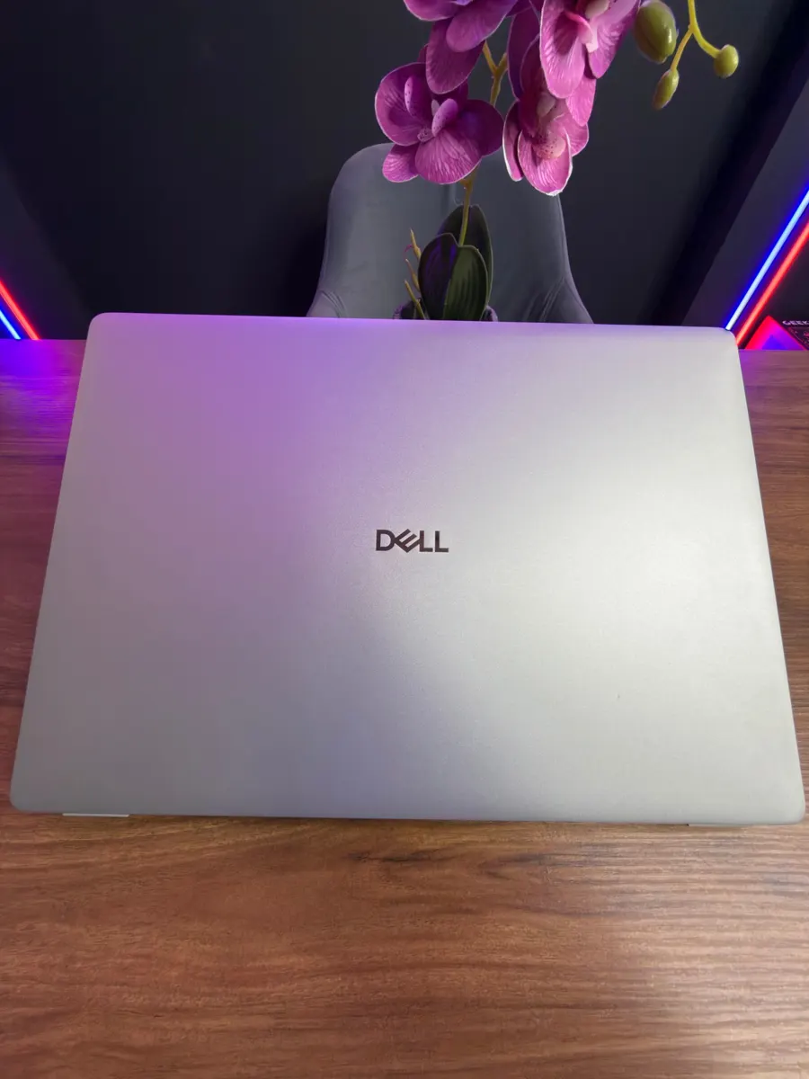 Capot aluminium Dell Pro 16 Plus
