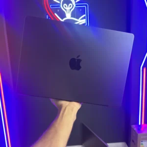 MacBook Pro 14 M5 noir sidéral