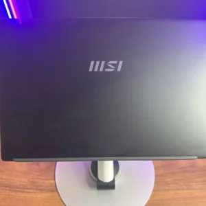Capot du MSI Modern 15