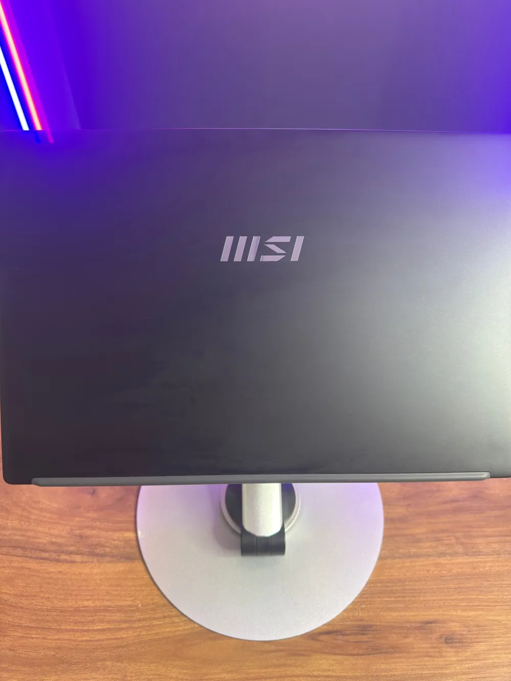 Capot du MSI Modern 15